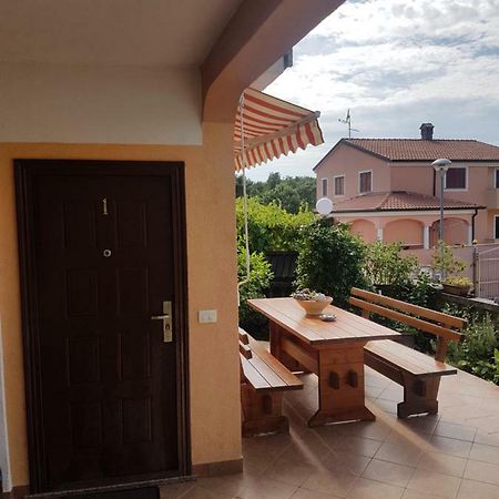 App Ena Apartamento Umag Exterior foto