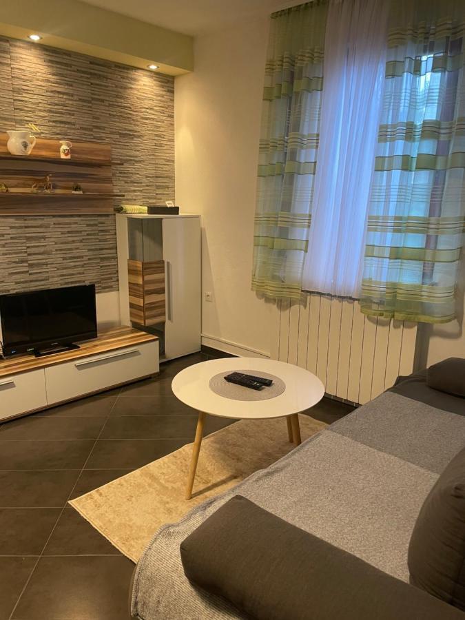 App Ena Apartamento Umag Exterior foto
